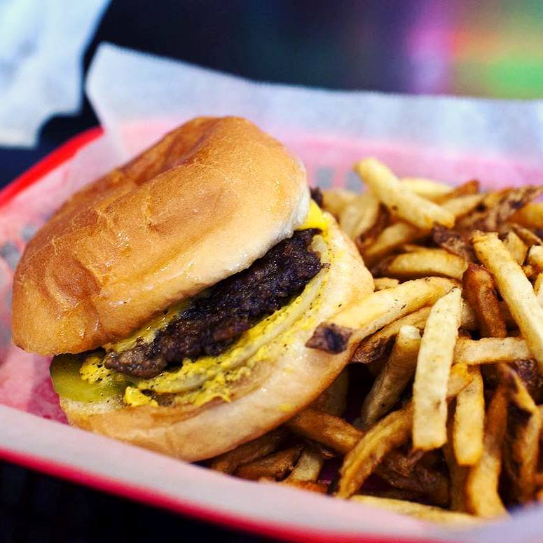 Dyer's Burgers Memphis Xtreme Foodies The world's Essential Eats